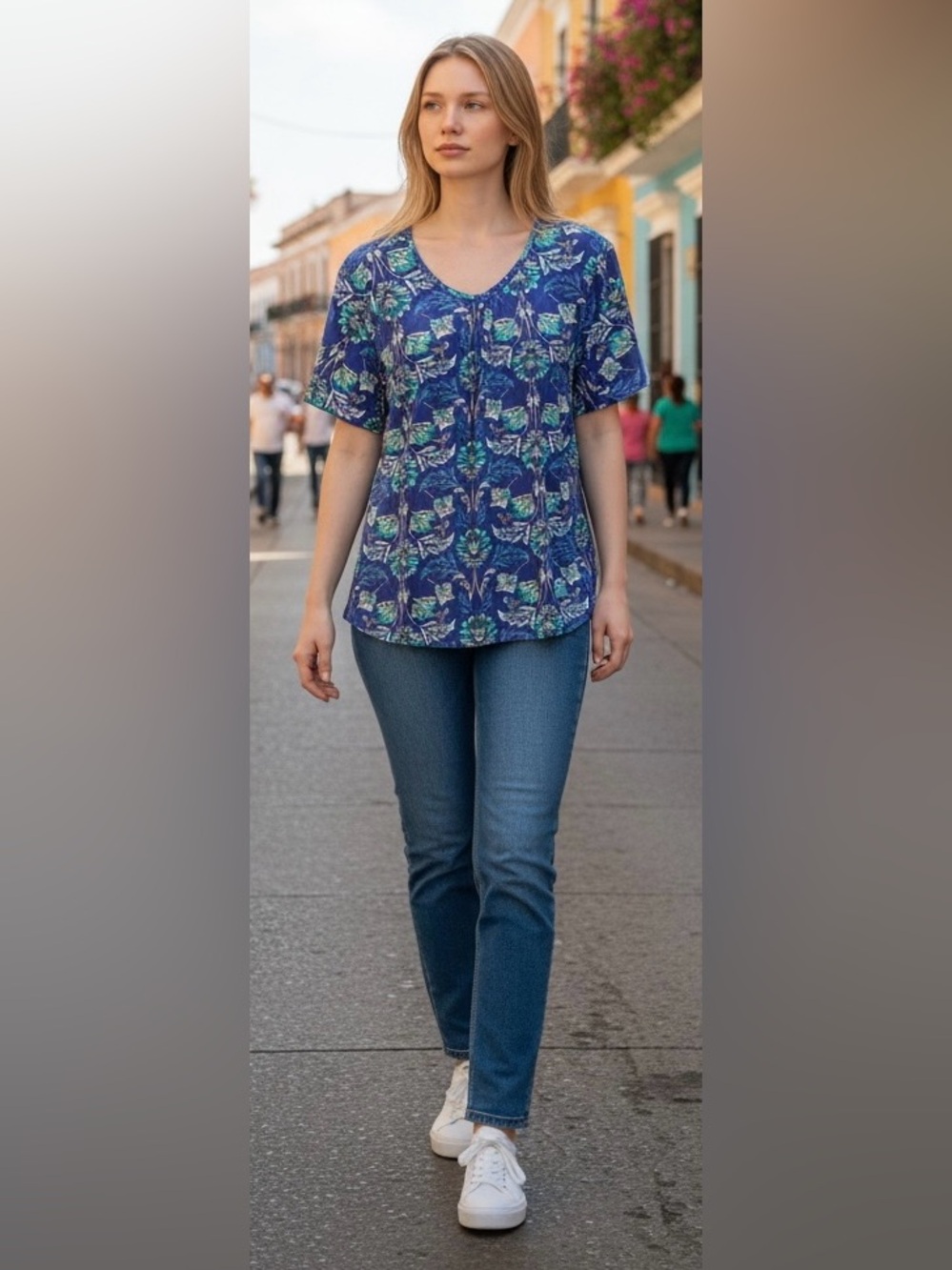 Jaclyn Smith Blue Floral Short Sleeve Blouse Size Large